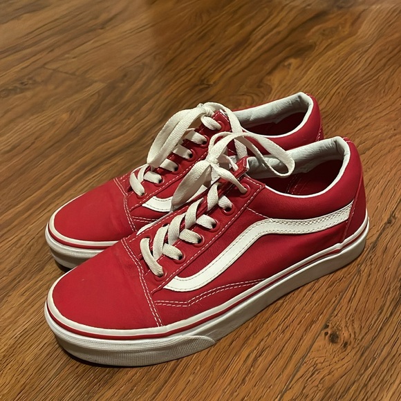 Vans - Picture 2 of 4